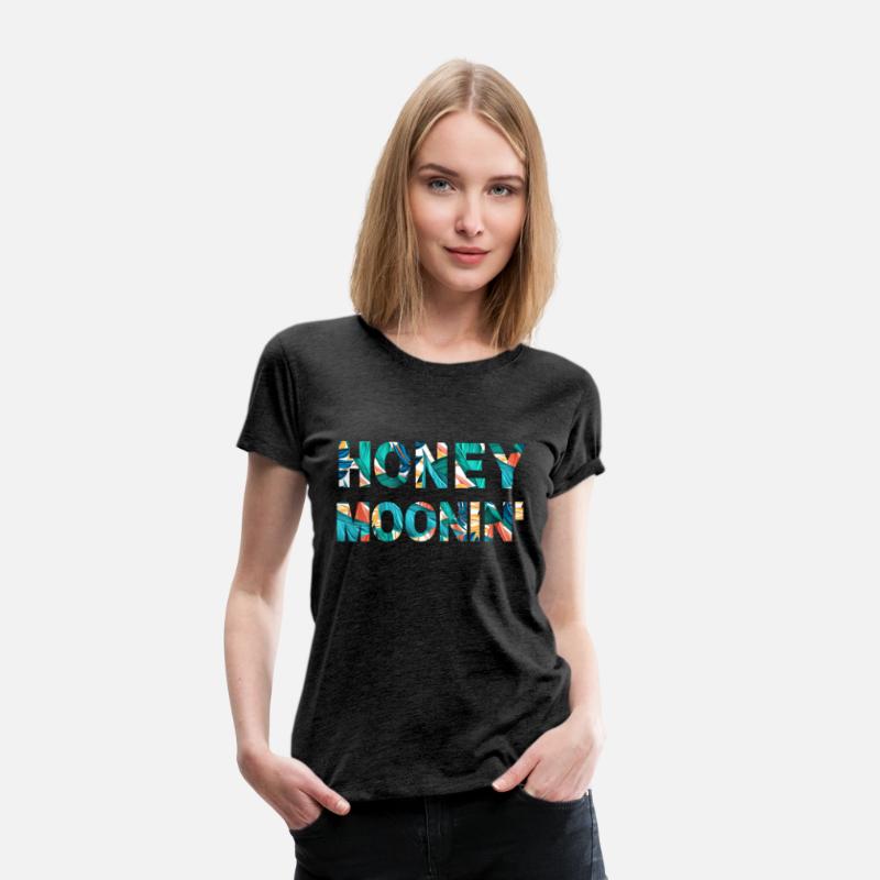 Honey Moonin Just Married Tropical Honeymoon