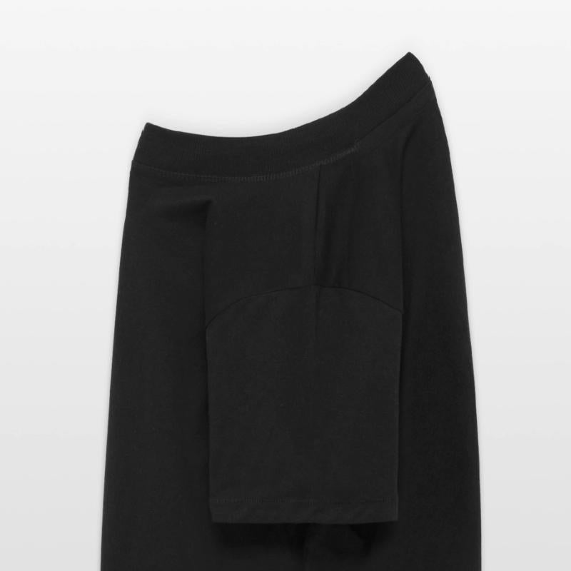 Trail running mountains and forest.